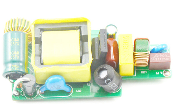 एलईडी बिजली की आपूर्ति 18 वाट निरंतर वर्तमान एलईडी ड्राइवर 85V - 265V एसी, सीई RoHS