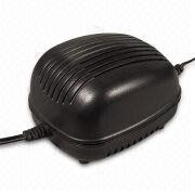 EN60950-1UL60950-1 साथ 5.7V 310mA .Universal एसी डीसी पावर एडाप्टर