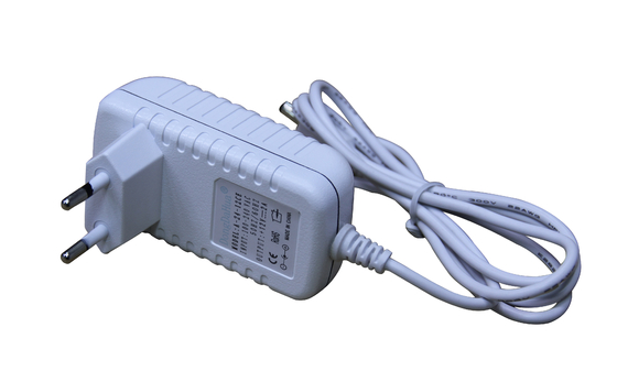 सीसीटीवी कैमरे के लिए एसी डीसी पावर एडाप्टर 24W IP54 2A, 12V डीसी पावर एडाप्टर