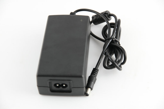 स्थिर 48W विनियमित स्विचिंग एसी डीसी पावर एडाप्टर 12V डीसी ईएमआई के साथ 50 हर्ट्ज फ़िल्टर