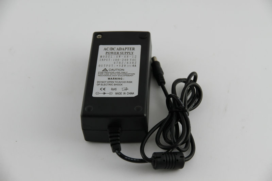स्थिर 48W विनियमित स्विचिंग एसी डीसी पावर एडाप्टर 12V डीसी ईएमआई के साथ 50 हर्ट्ज फ़िल्टर