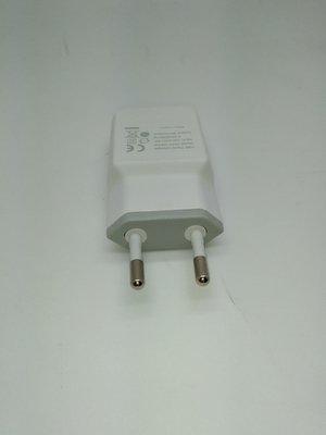 AC100 - 240V पोर्टेबल यूनिवर्सल यूएसबी चार्जर उच्च दक्षता सीसीसी प्लग