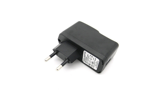AC100-240V यूनिवर्सल यूएसबी यात्रा चार्जर
