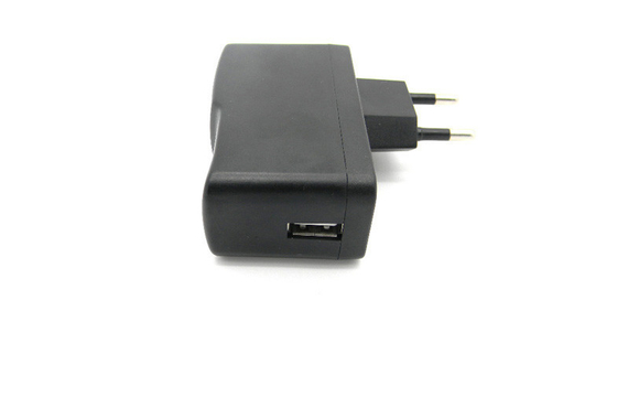 AC100-240V यूनिवर्सल यूएसबी यात्रा चार्जर