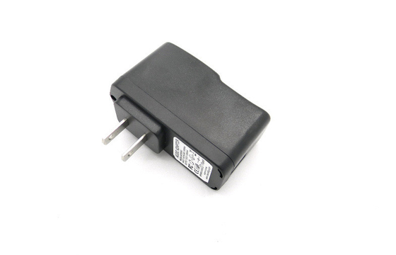 5V 2.0A 10W यूनिवर्सल यूएसबी यात्रा चार्जर विनियमित अमेरिका प्लग, शॉर्ट सर्किट