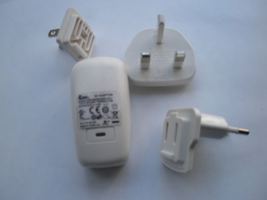 5 वी - 5.5V डीसी, 100V - 250V एसी 60Hz एलईडी यूनिवर्सल यूएसबी पावर एडाप्टर