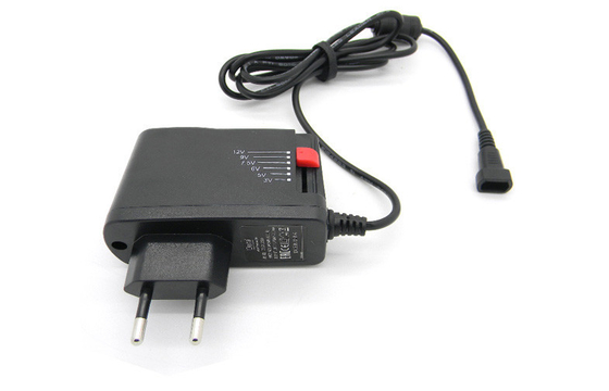 6 डीसी टिप्स 2500mA यूनिवर्सल समायोज्य वोल्टेज 3-12V एसी डीसी पावर एडाप्टर
