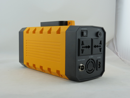 एलईडी प्रकाश और सौर पैनल के साथ 110V / 220V यूपीएस लगातार बिजली की आपूर्ति