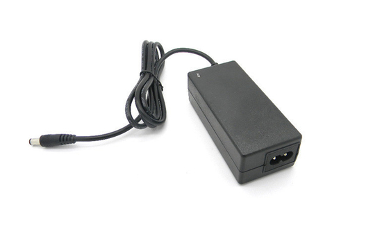 एसी वोल्ट डीसी पावर एडाप्टर डेस्कटॉप 36W 12V ब्रिटेन प्लग करने के लिए एलसीडी टीवी के लिए खत्म
