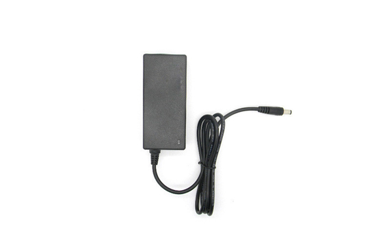 एसी वोल्ट डीसी पावर एडाप्टर डेस्कटॉप 36W 12V ब्रिटेन प्लग करने के लिए एलसीडी टीवी के लिए खत्म
