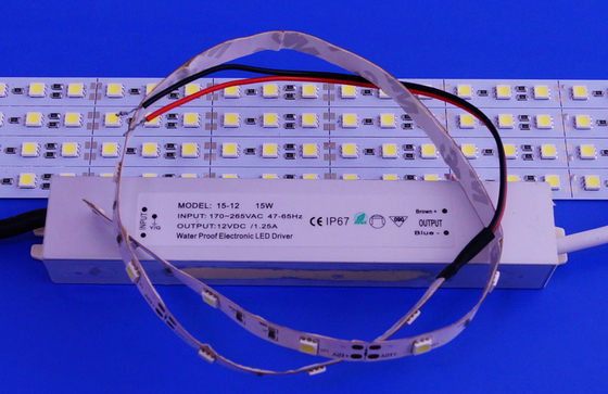 15W 12vdc एलईडी स्ट्रिप्स, सजावटी प्रकाश व्यवस्था के लिए आउटडोर एलईडी निरंतर वोल्टेज ड्राइवर