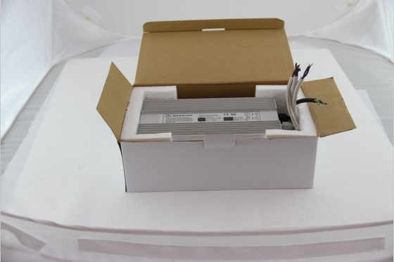 24V डीसी सटीक निविड़ अंधकार एलईडी चालक 200W 8300mA, EPA3050B ईएमसी एलईडी लाइट चालक